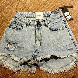 NWT! Blu trucker MW short